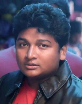 Odavum Mudiyadhu Oliyavum Mudiyadhu