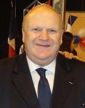 Franck de la Personne as Lucien