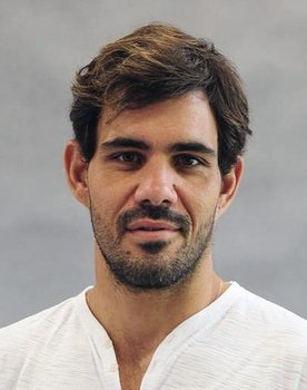 Juliano Cazarré Photo