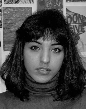 Isabele Paiva as Garota Misteriosa