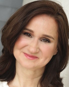 Laura Galt as Olivia Clark