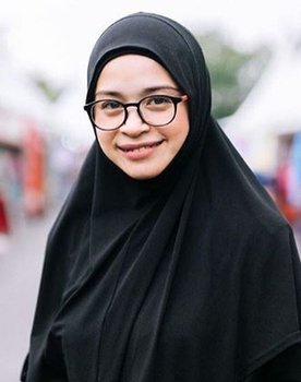 Noorkhiriah as Munirah