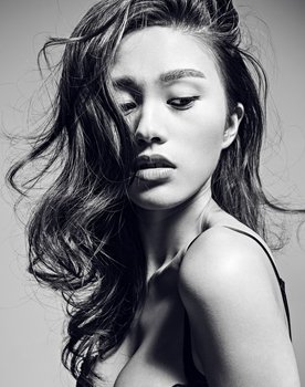 Zou Siyang as Min'er