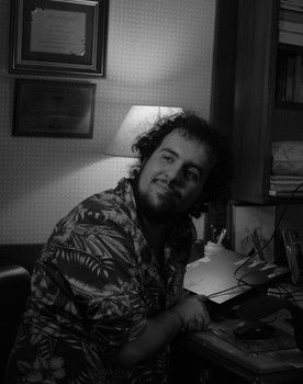 Felm Goltin as Nico de Luca (El director)