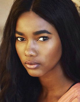 Mariama Diallo as Tania