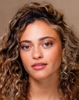 Tini Goyogana as Hostess