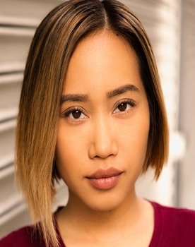 Deanna Pak as Dancer