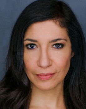 Arianna Ortiz as Dona