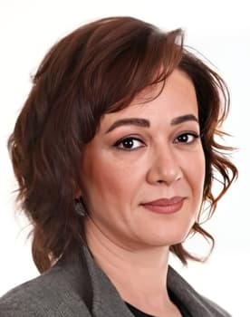 Bennu Yıldırımlar as Saadet Altınsoy