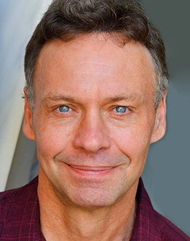 Roger Hewlett