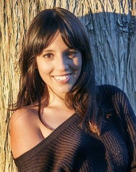 Ibone Becana as Mery