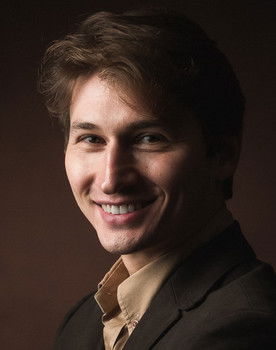 Mark Podlesnyy as Дмитрий Ульянов