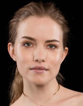 Willa Fitzgerald as Lynn
