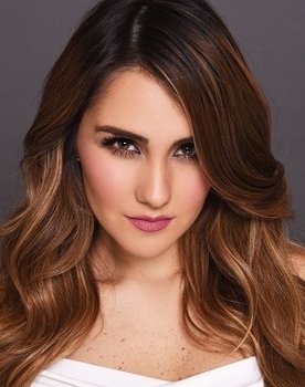 Dulce María as Herself