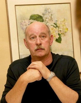 Sjarel Branckaerts as Vader Roger