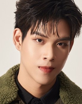 Bom Panupong Janchai as Chai