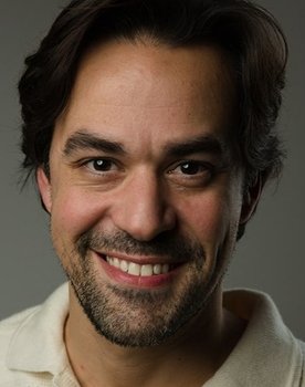 Sonat Tokuç as Cemal