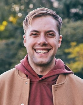 Bo Johnson as Himself