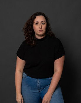 Mariana Soares as Bruna