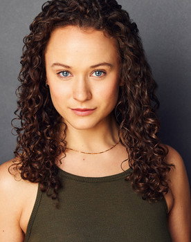 Isabelle Muthiah as Leah Whitaker