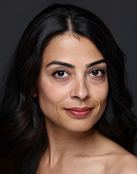 Müzeyyen Durgun as Hacer