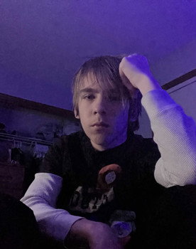 Wyatt Smith as Jack Reed