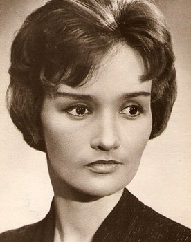 Zinaida Kirienko as 