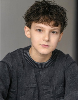 Eli D Goss as Jordan