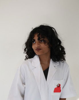 Gopika Sunil as Isleen Kapoor