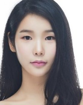 Hwang Jung In as Tae Hee