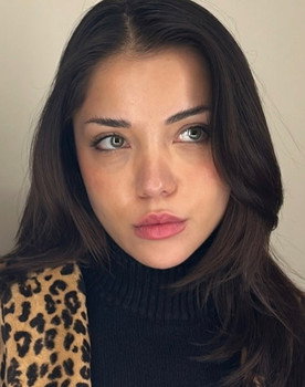 Asena Özdemir as Monica