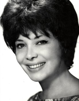 María Asquerino as Condesa