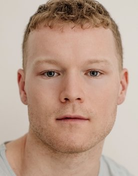 Angus O'Brien as Thaddeus Beau Sterling Hicks