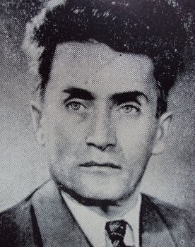 Niyazi Badalov as Old Man