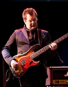 Jon Noyce as Bass