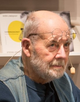 Sven Lindqvist as Police minister