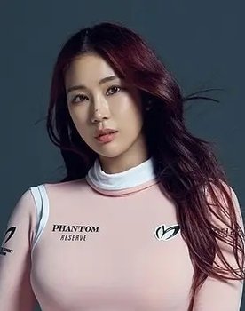 유현주 as Regular Member