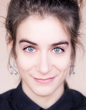 Stéphanie Jolicoeur as 