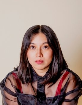 Renée Sabina as Elvira