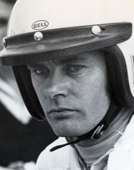 Colin Bond as Himself