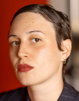 Marie Tragousti as Paula