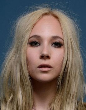 Juno Temple Photo