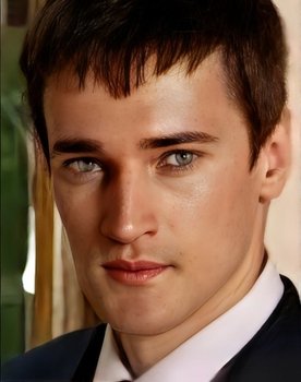Sergey Strelnikov as voditel nemetskogo majora