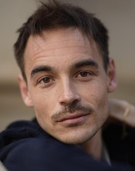 Ulises Gimeno as Miguel