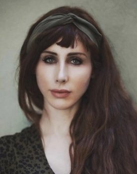 Francés Walker as Kelly Renald