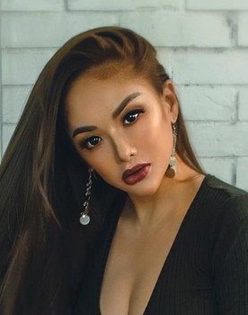 Gwen Garci as Merced