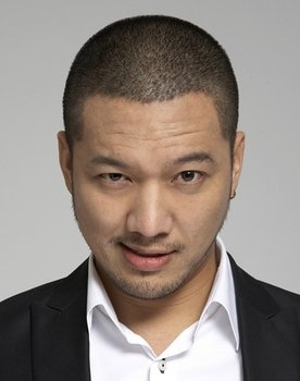 Moon Jong-won as James Kwak