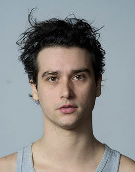 Luke Wilcox as Unkempt Man