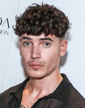 Cam Holmes