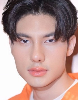 Supamongkol Kittiwarakulrote as Mun